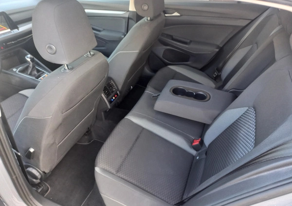 Volkswagen Golf cena 78000 przebieg: 22700, rok produkcji 2021 z Elbląg małe 232